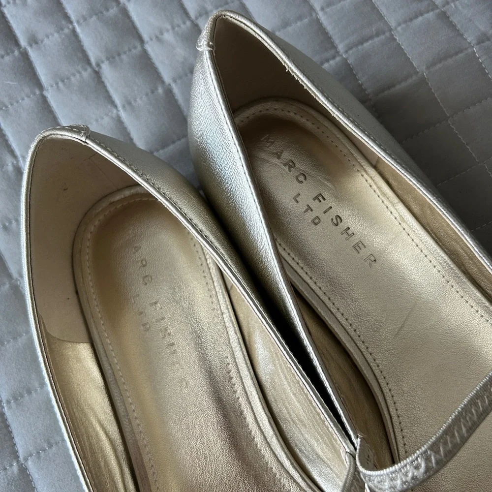 Brand New! Marc Fisher “Urella” Gold Mary Jane Flats - Picture 6 of 9